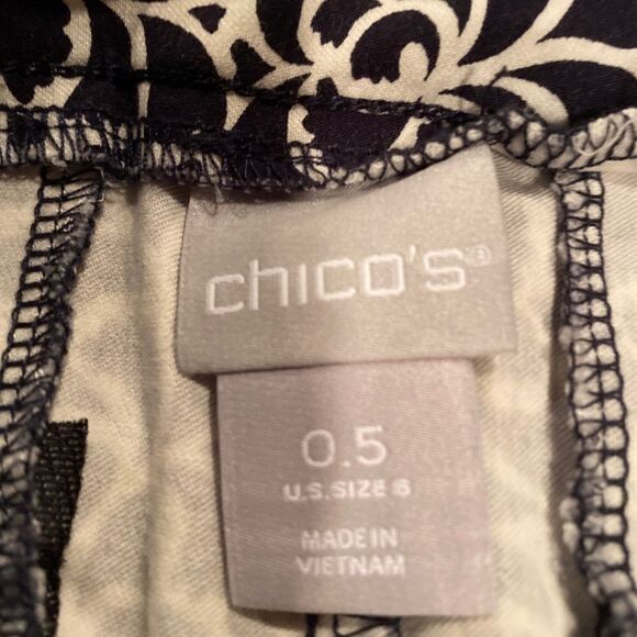 Chico’s Black & White Cropped Pants Size 0.5 Size 6 - Picture 9 of 11